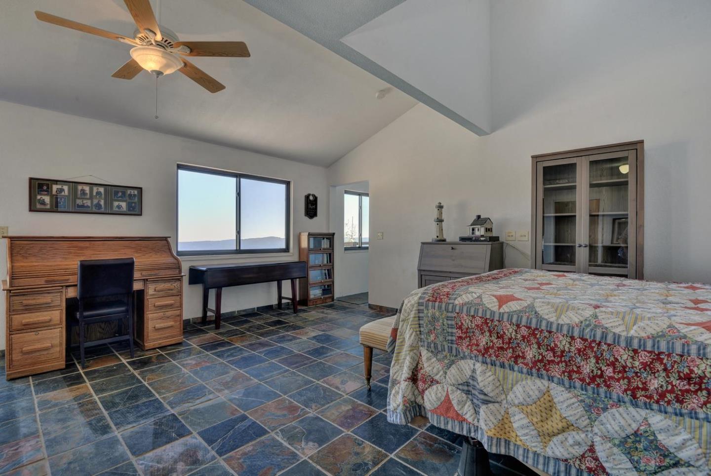 20061 Beatty Ridge Road Los Gatos, CA 95033 - Photo 24 of 25 Gallery Image 24
