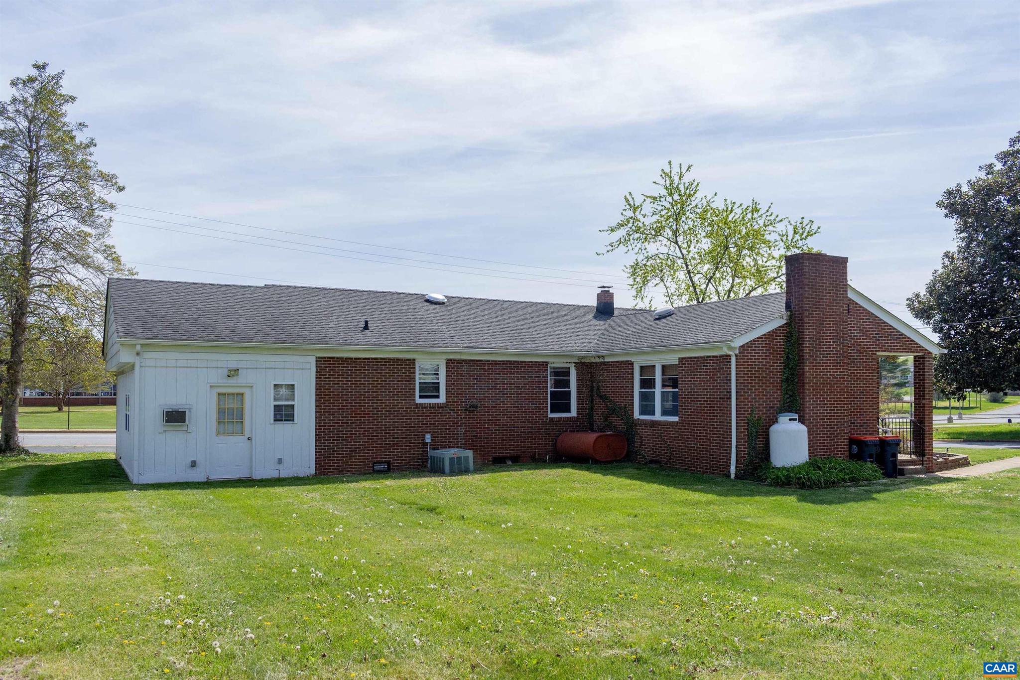 204 Selma Road Orange, VA 22960 - Photo 3 of 25