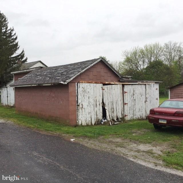 2665 B Centennial Road Hanover, PA 17331 - Photo 16 of 18