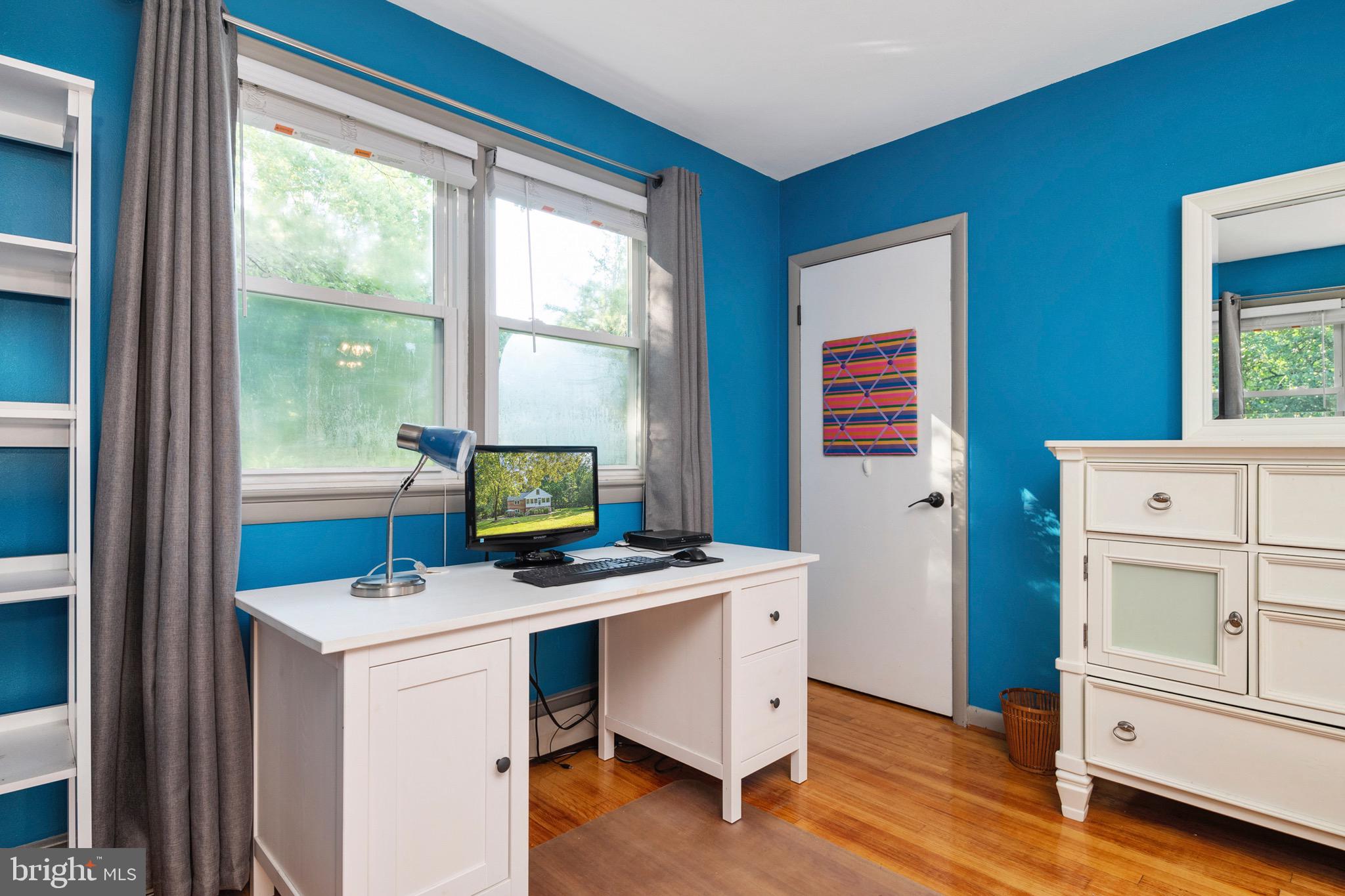 2807 Hambleton Road Riva, MD 21140 - Photo 32 of 55 a workspace with furniture and window