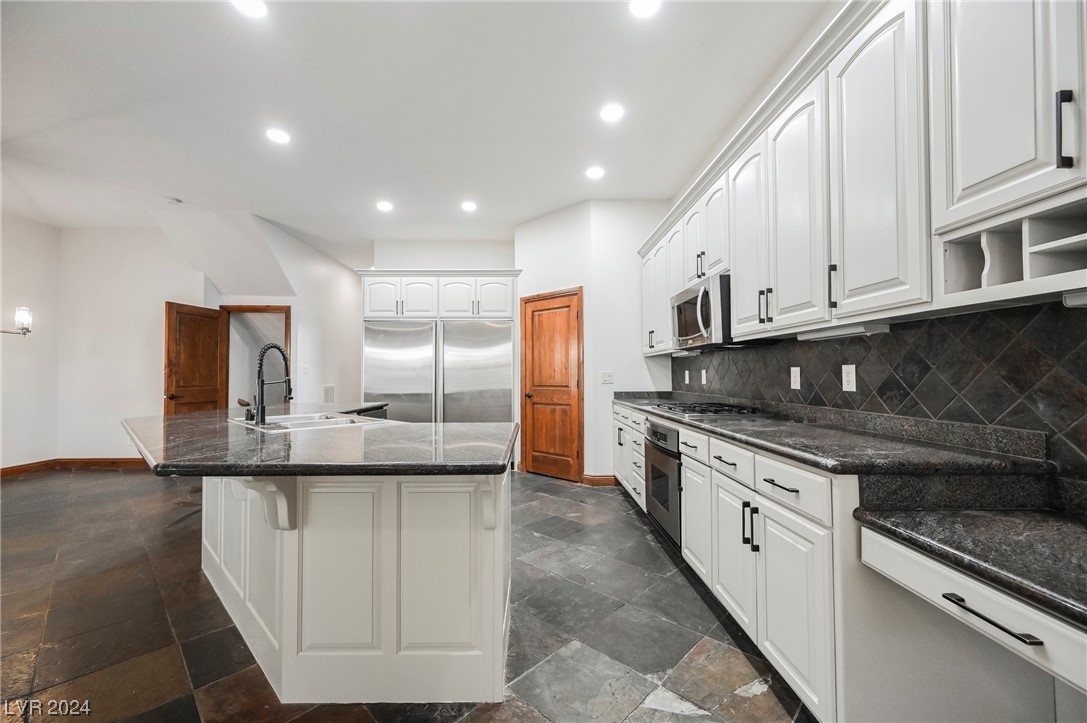 3782 Mahalo Circle Logandale, NV 89021 - Photo 5 of 27