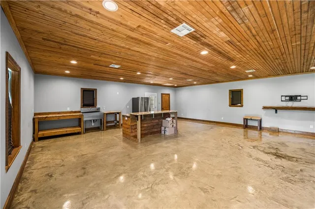 $300,000 | 105 Hilda Lane, Marksville, LA 71351