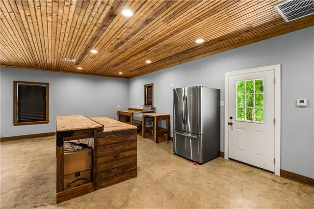 $300,000 | 105 Hilda Lane, Marksville, LA 71351