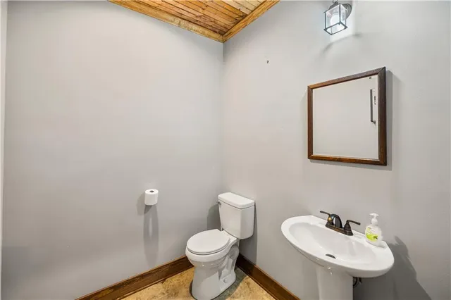 $300,000 | 105 Hilda Lane, Marksville, LA 71351