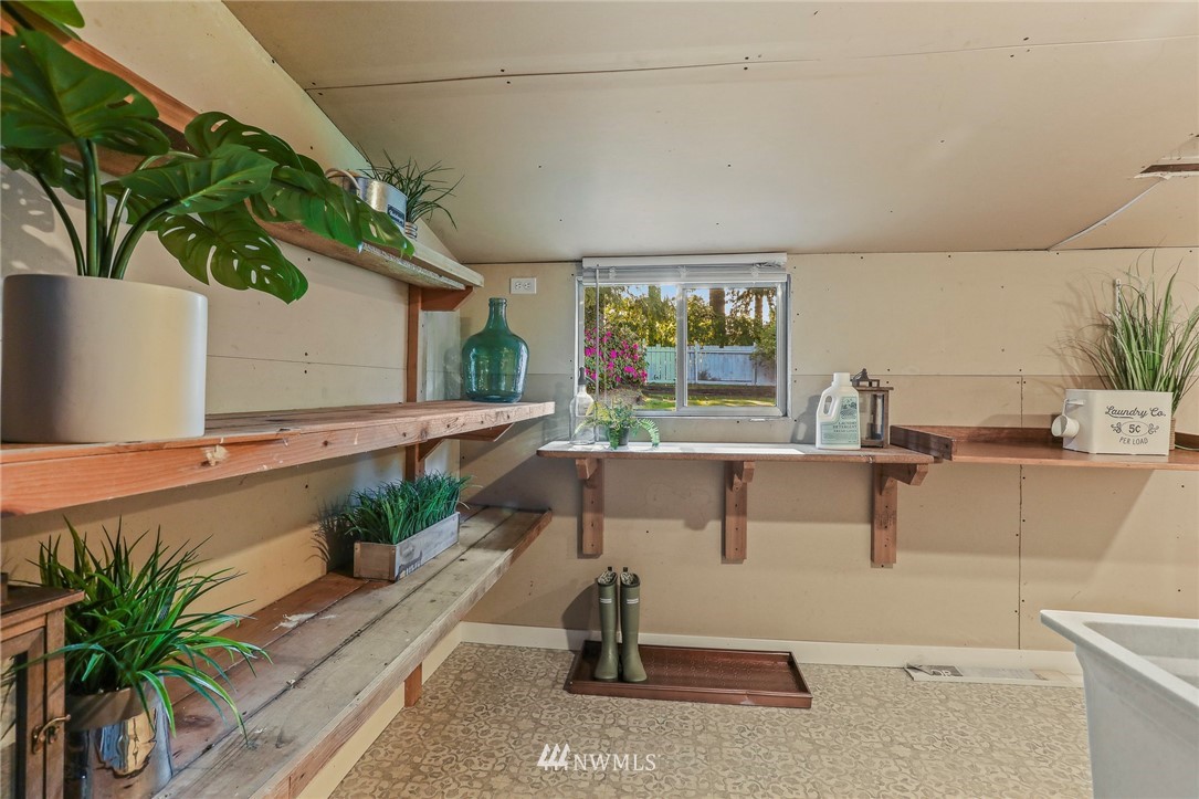 6914 Morgan Road Everett, WA 98203 - Photo 32 of 39