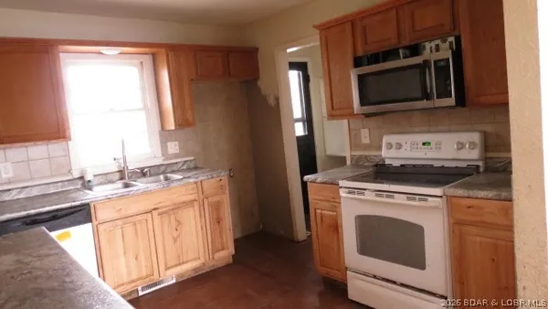 $72,000 | 609 Vogler Street, Eldon, MO 65026