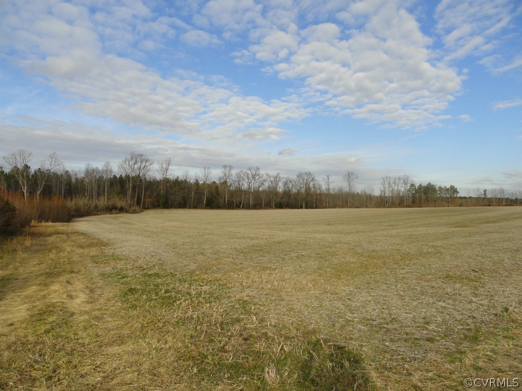 74-10 Sawmill Road Carson, VA 23830 - Photo 5 of 15 a view of an ocean and beach