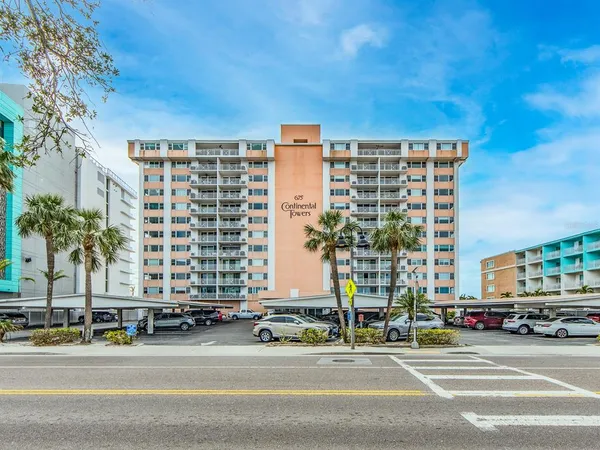 $5,750 | 675 South Gulfview Boulevard, Unit 902, Clearwater Beach, FL 33767