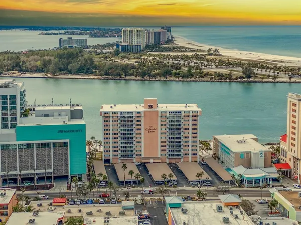 $5,750 | 675 South Gulfview Boulevard, Unit 902, Clearwater Beach, FL 33767