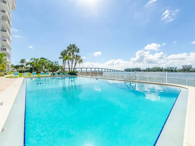 $5,750 | 675 South Gulfview Boulevard, Unit 902, Clearwater Beach, FL 33767