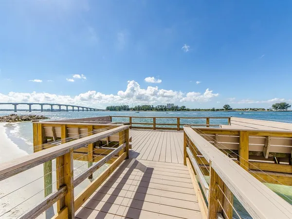 $5,750 | 675 South Gulfview Boulevard, Unit 902, Clearwater Beach, FL 33767