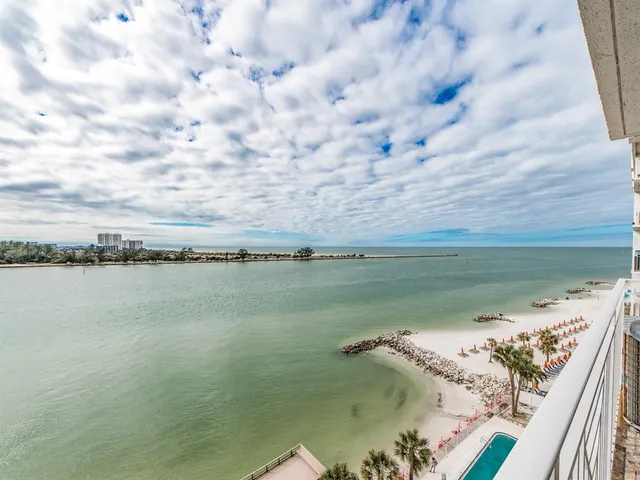 $5,750 | 675 South Gulfview Boulevard, Unit 902, Clearwater Beach, FL 33767