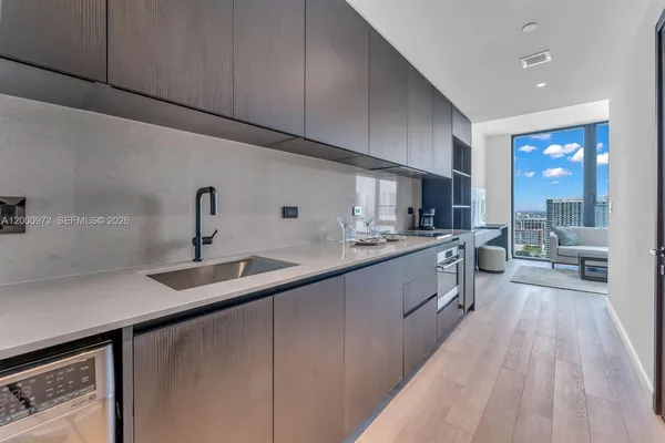 $5,000 | 20 Northeast 11th Street, Unit 3407, Miami, FL 33132