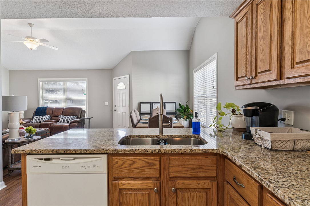 177 Promise Lane Brunswick, GA 31525 - Photo 8 of 20