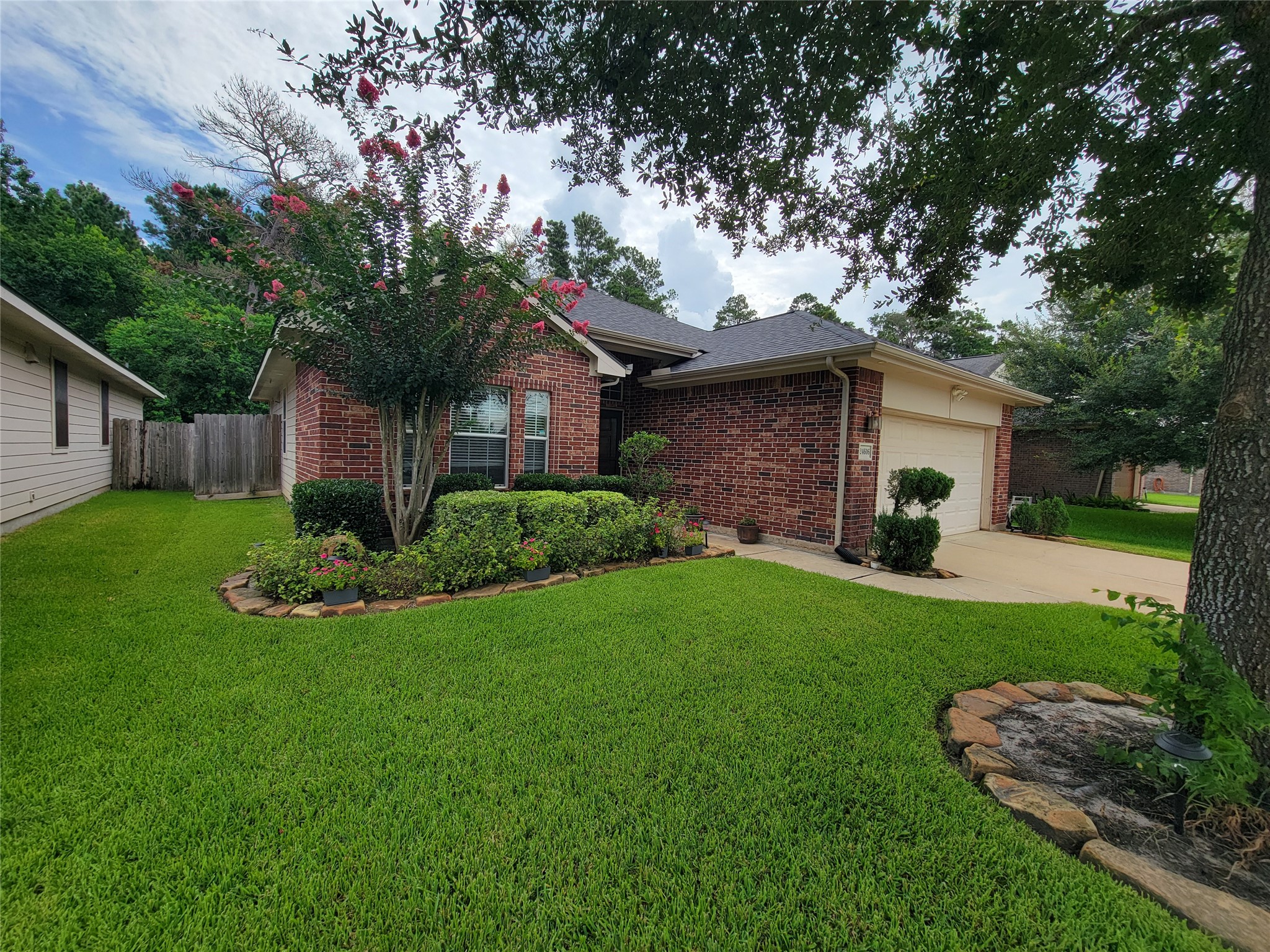 24606 Twisted Birch Court Spring, TX 77373 - Photo 2 of 27