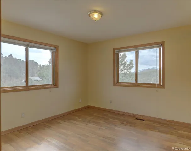 a view of empty room with window