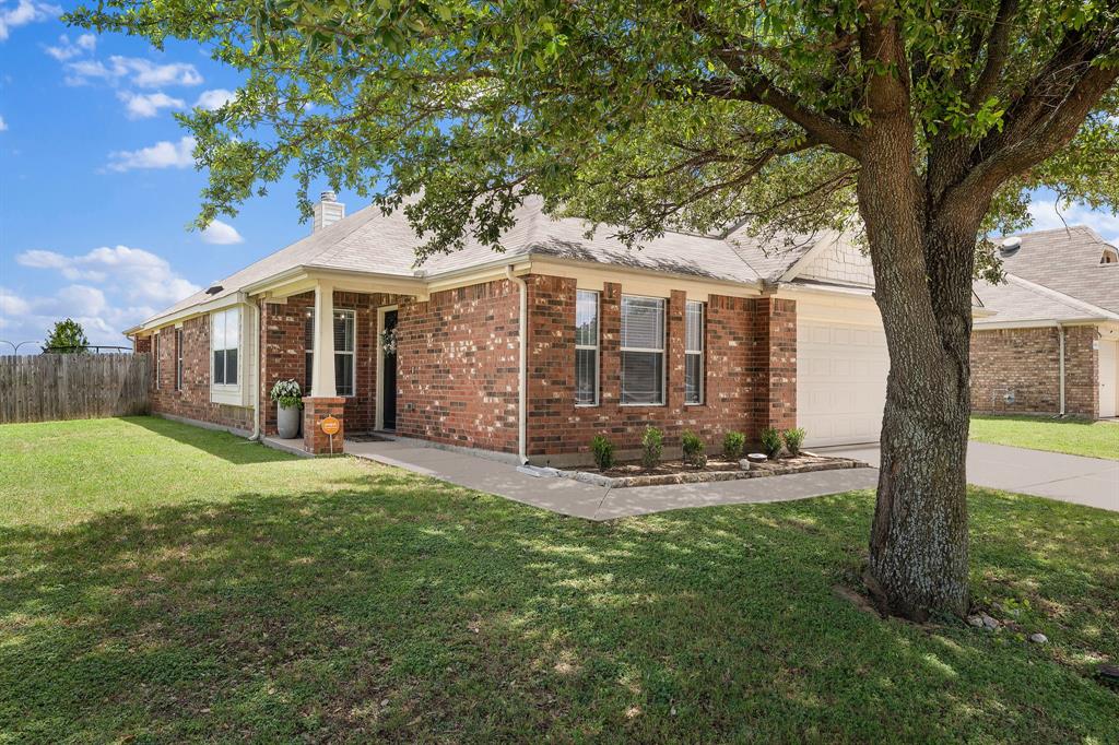 14152 Rodeo Daze Drive Fort Worth, TX 76052 - Photo 1 of 20 Front house