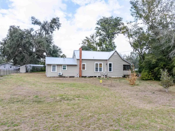 $180,000 | 242 Northeast Bellville Road, Pinetta, FL 32350