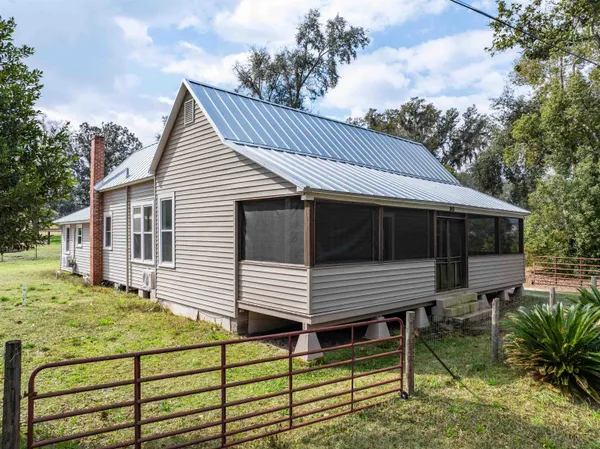 $180,000 | 242 Northeast Bellville Road, Pinetta, FL 32350