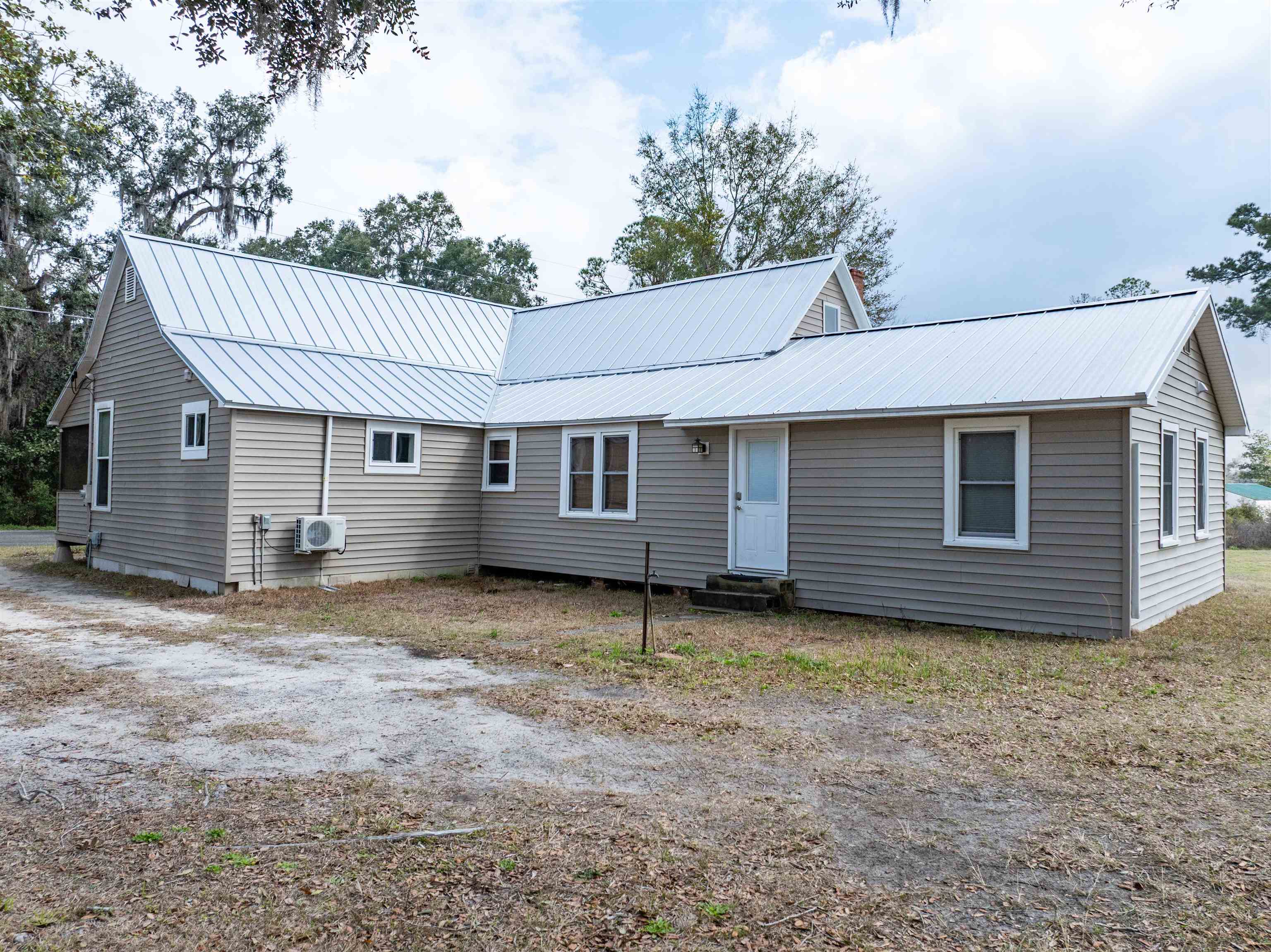242 Northeast Bellville Road Pinetta, FL 32350 - Photo 29 of 37