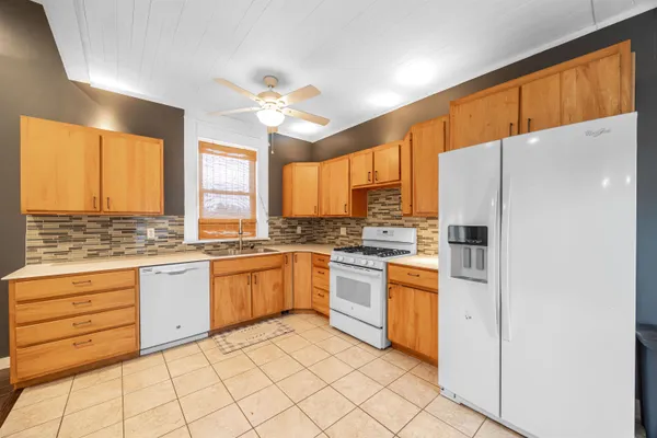 $180,000 | 242 Northeast Bellville Road, Pinetta, FL 32350