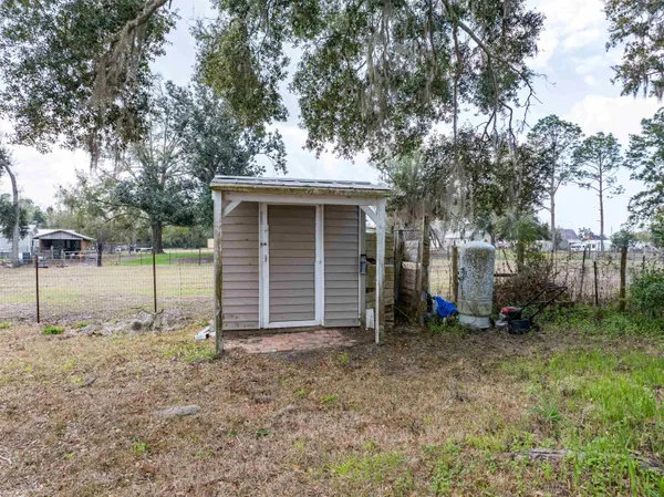 $180,000 | 242 Northeast Bellville Road, Pinetta, FL 32350