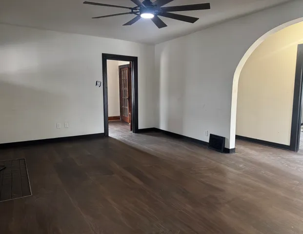 $129,000 | 2306 Andrews Street, Rockford, IL 61101