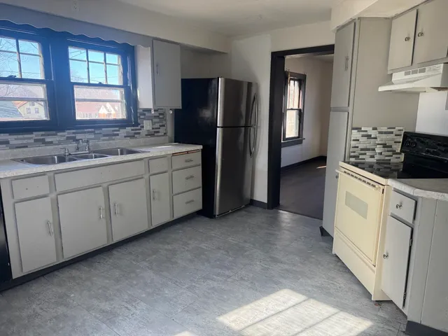 $129,000 | 2306 Andrews Street, Rockford, IL 61101