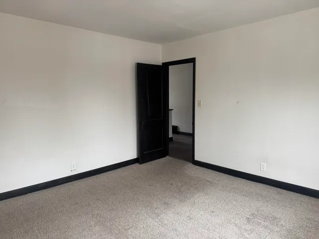 $129,000 | 2306 Andrews Street, Rockford, IL 61101