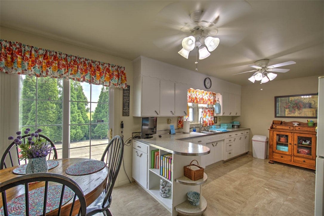 3484 Long Creek Road Decatur, IL 62521 - Photo 12 of 31 Gallery Image 12