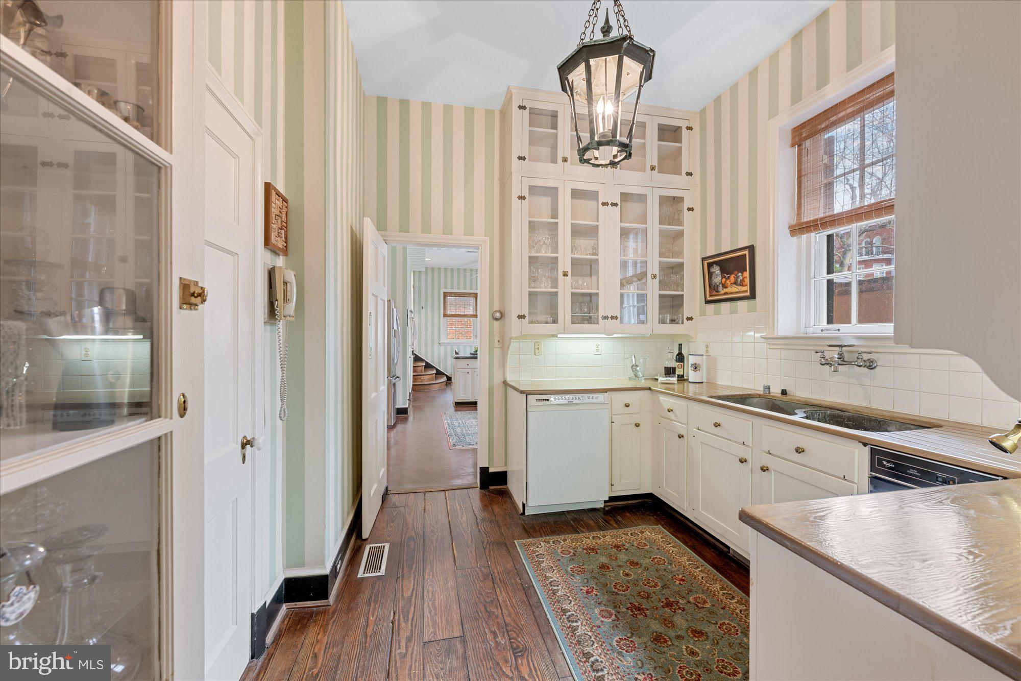 2805 P Street Northwest Washington, DC 20007 - Photo 29 of 62