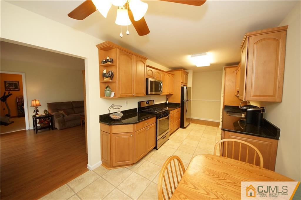 7 Constable Road Kendall Park, NJ 08824 - Photo 13 of 25 Gallery Image 13