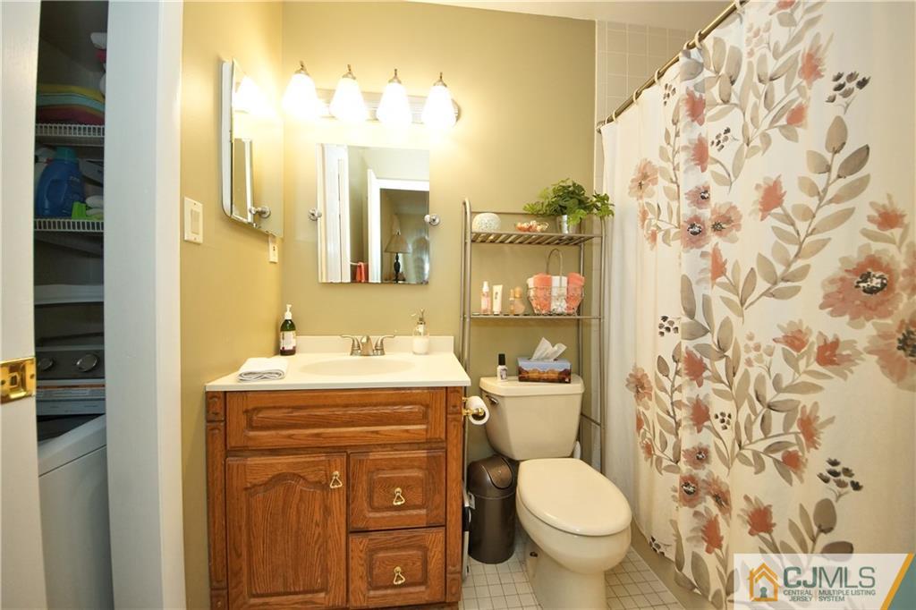 7 Constable Road Kendall Park, NJ 08824 - Photo 17 of 25 Gallery Image 17