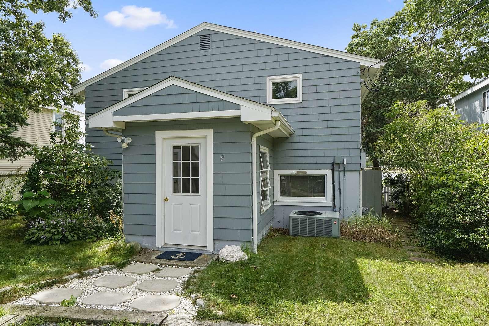 9 Adams Street Wareham, MA 02571 - Photo 4 of 26 _MJD0330