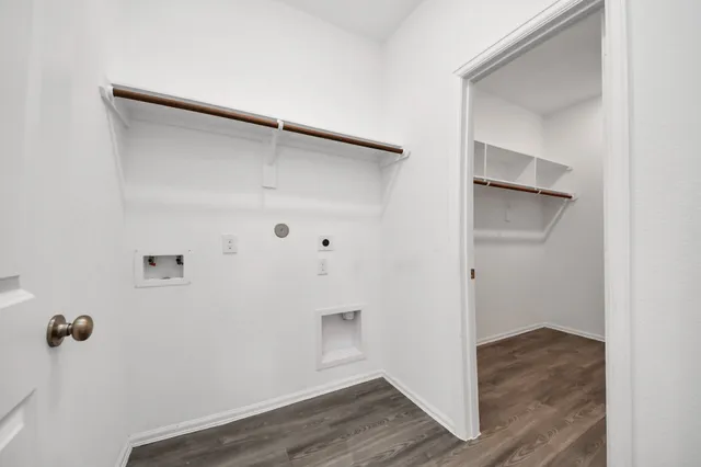 $299,999 | 14230 Elrington Holw Trail, Rosharon, TX 77583