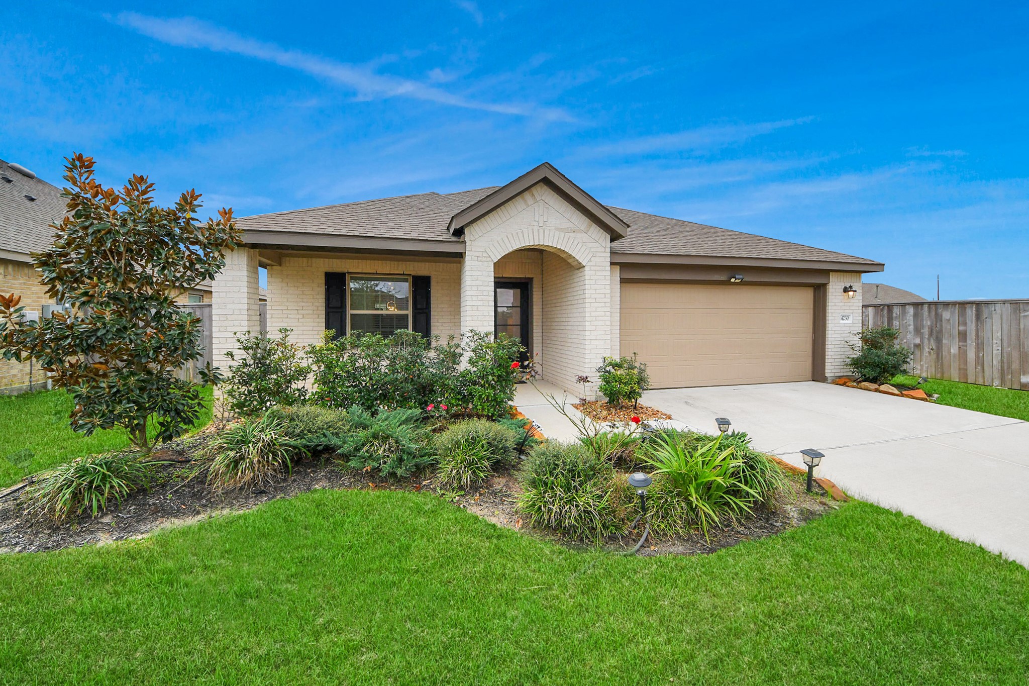 14230 Elrington Holw Trail Rosharon, TX 77583 - Photo 5 of 42