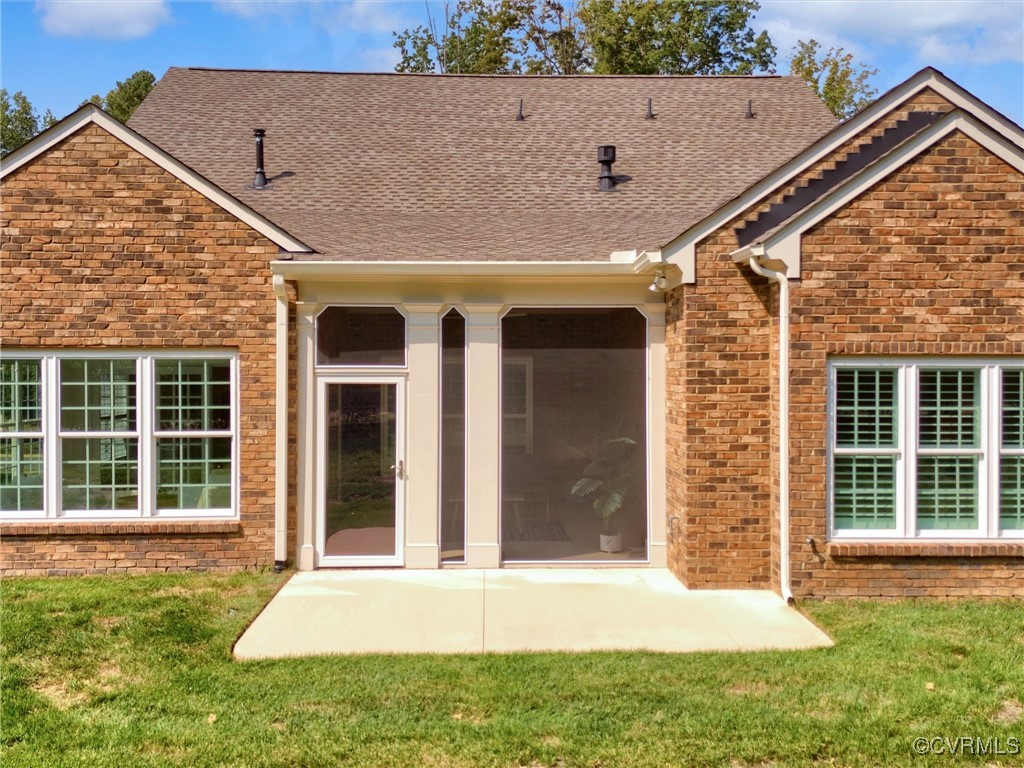 351 Swinburne Road Manakin-Sabot, VA 23103 - Photo 47 of 48 front view of a house with a yard