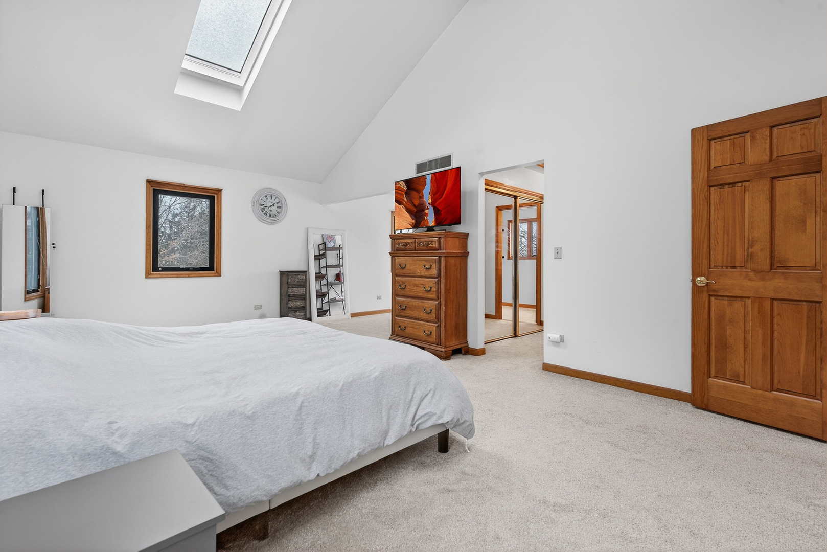1275 Country Club Road Lake Zurich, IL 60047 - Photo 24 of 49 a bedroom with a bed and dresser