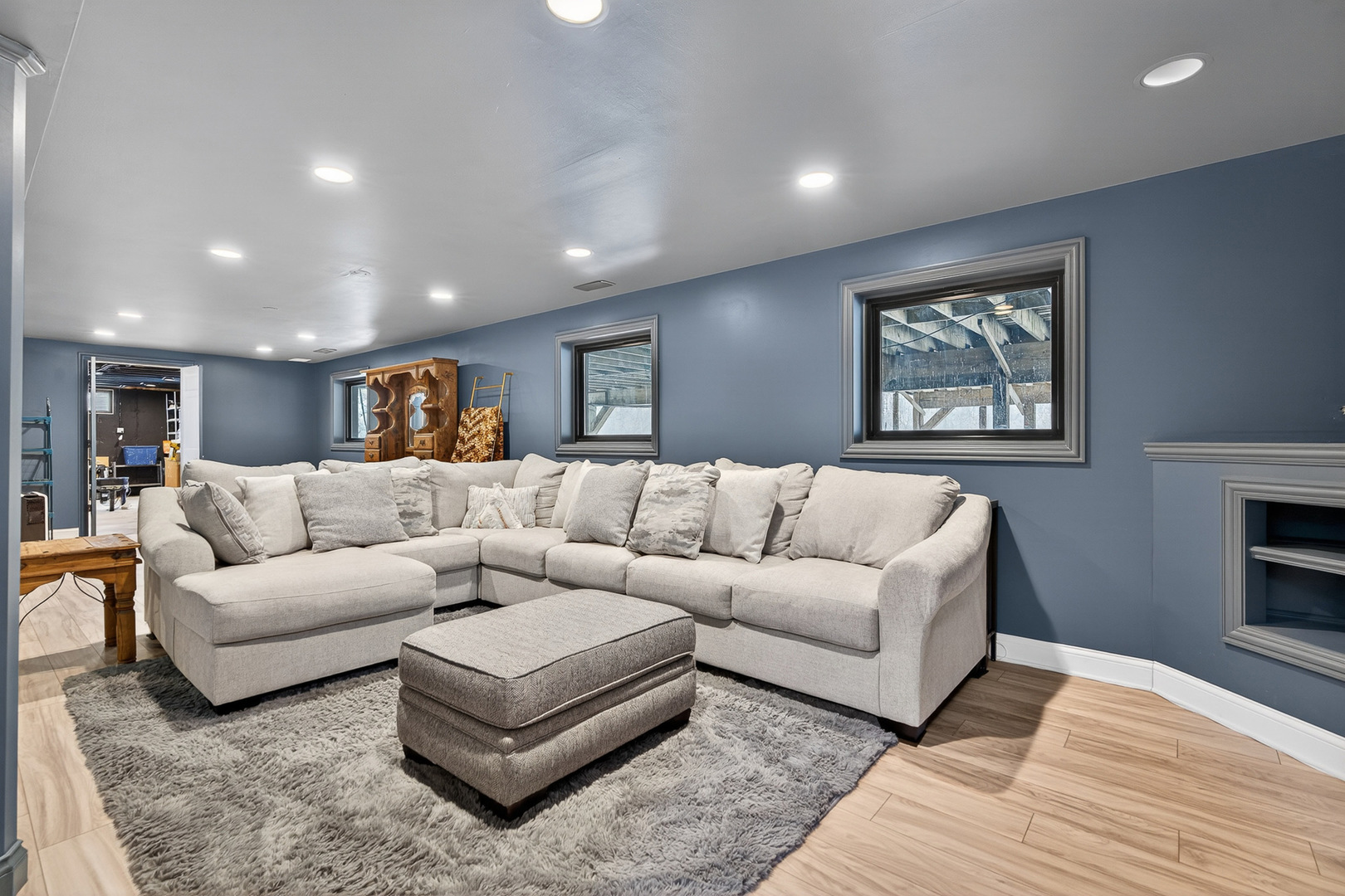 1275 Country Club Road Lake Zurich, IL 60047 - Photo 28 of 49 a living room with furniture and a couch