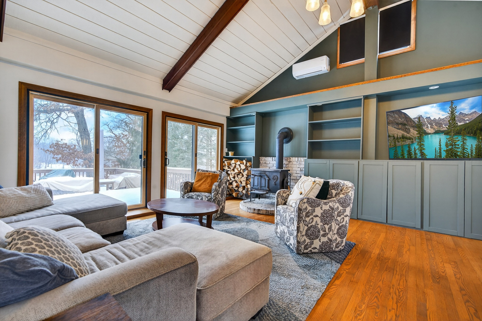 1275 Country Club Road Lake Zurich, IL 60047 - Photo 6 of 49 a living room with furniture and a floor to ceiling window