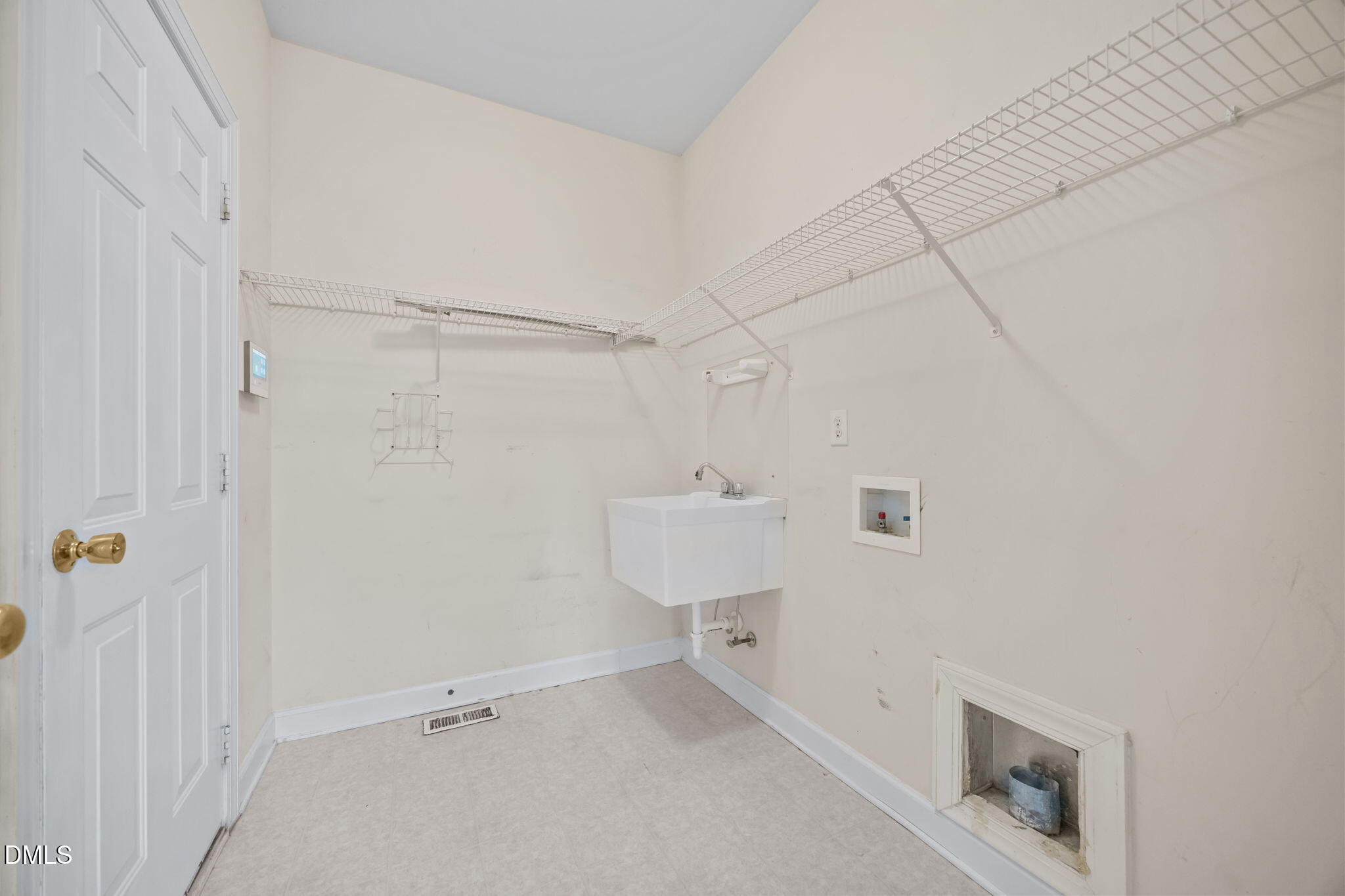 7 Bobcat Court Durham, NC 27713 - Photo 22 of 64 a view of small space