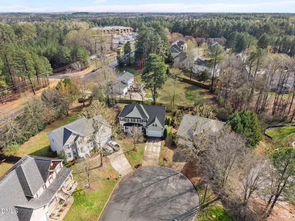 $695,000 | 7 Bobcat Court, Durham, NC 27713