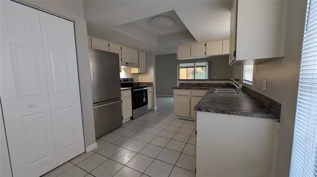 $1,650 | 1912 Crown Park Drive, Valrico, FL 33594