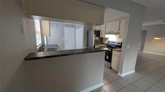 $1,650 | 1912 Crown Park Drive, Valrico, FL 33594