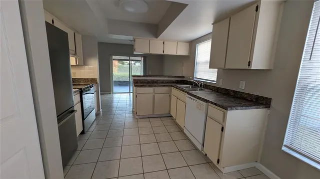 $1,650 | 1912 Crown Park Drive, Valrico, FL 33594