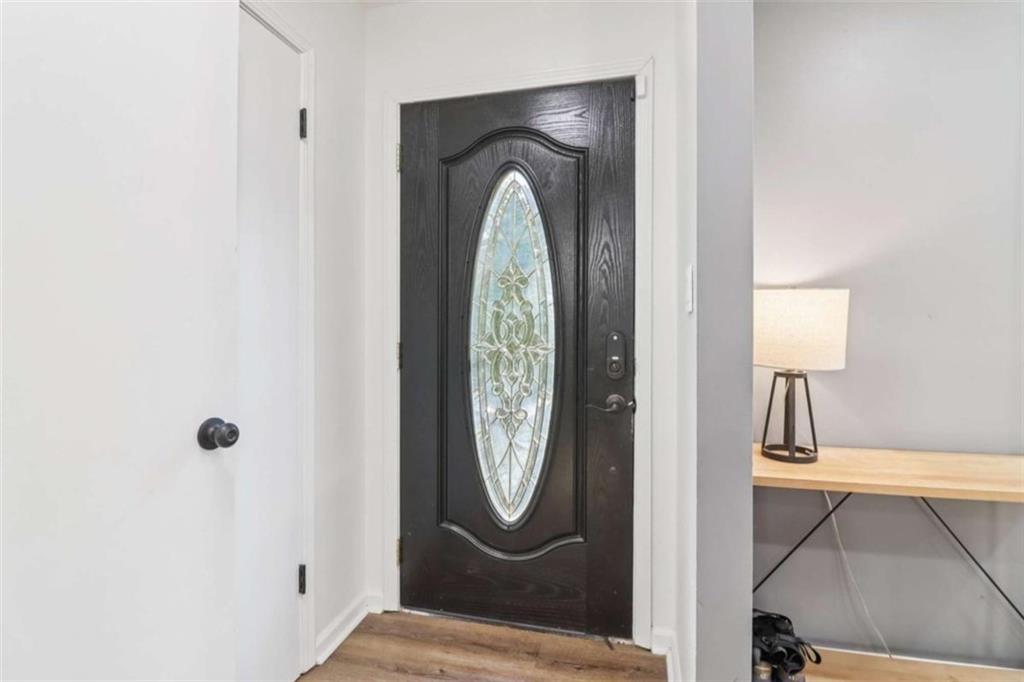 9202 Settlers Grove Road Northeast Covington, GA 30014 - Photo 4 of 45 a view of living room