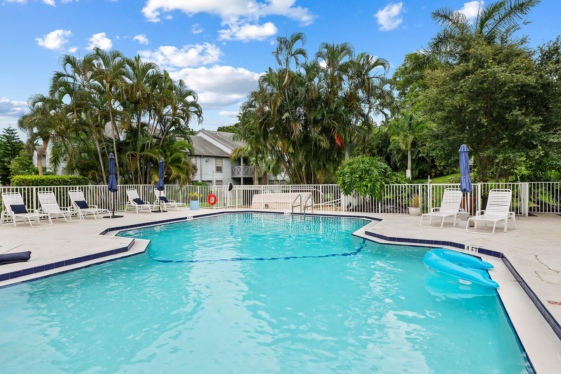 5095 Heatherhill Lane, Unit 8 Boca Raton, FL 33486 - Photo 23 of 32 Photo 28