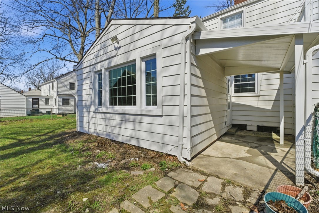 4182 Silsby Road Cleveland, OH 44118 - Photo 6 of 45