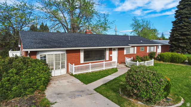 376 South 400 East Orem, UT 84097 - Photo 4 of 36