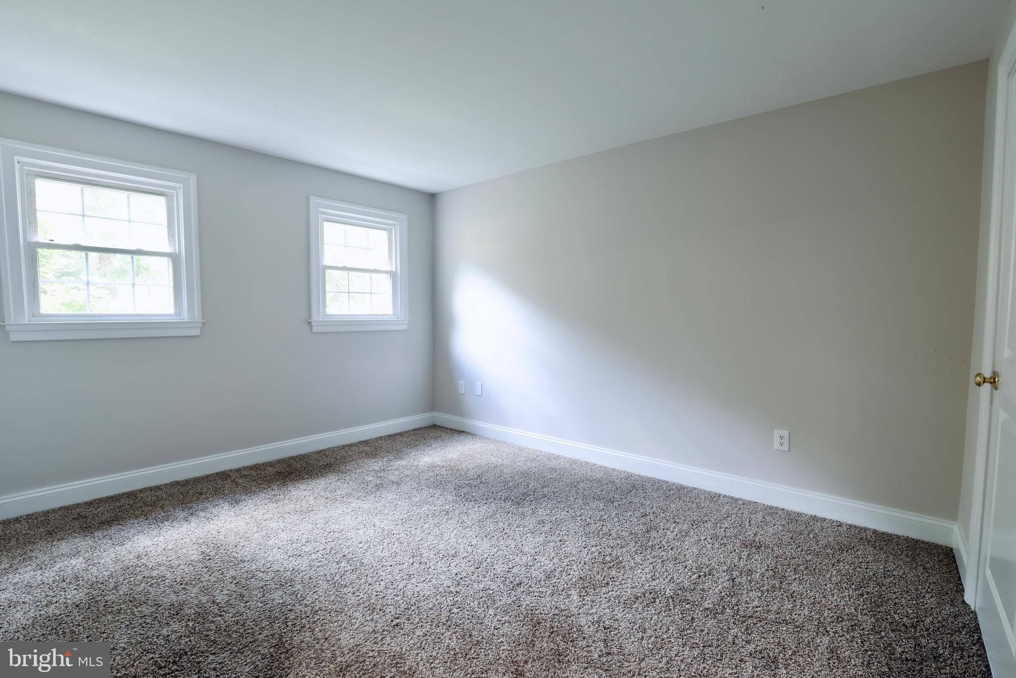 1310 Forestwood Drive McLean, VA 22101 - Photo 53 of 55 an empty room with windows